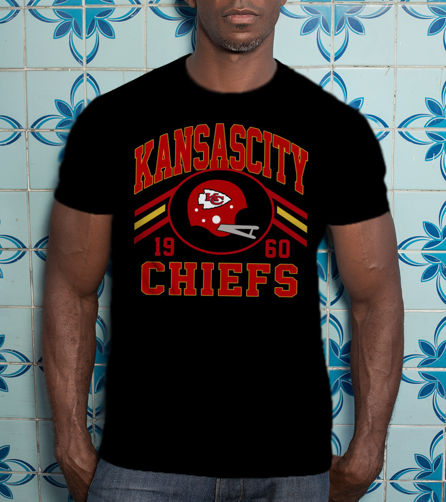 Kansas City Chiefs 1960 Helmet Retro T-Shirt