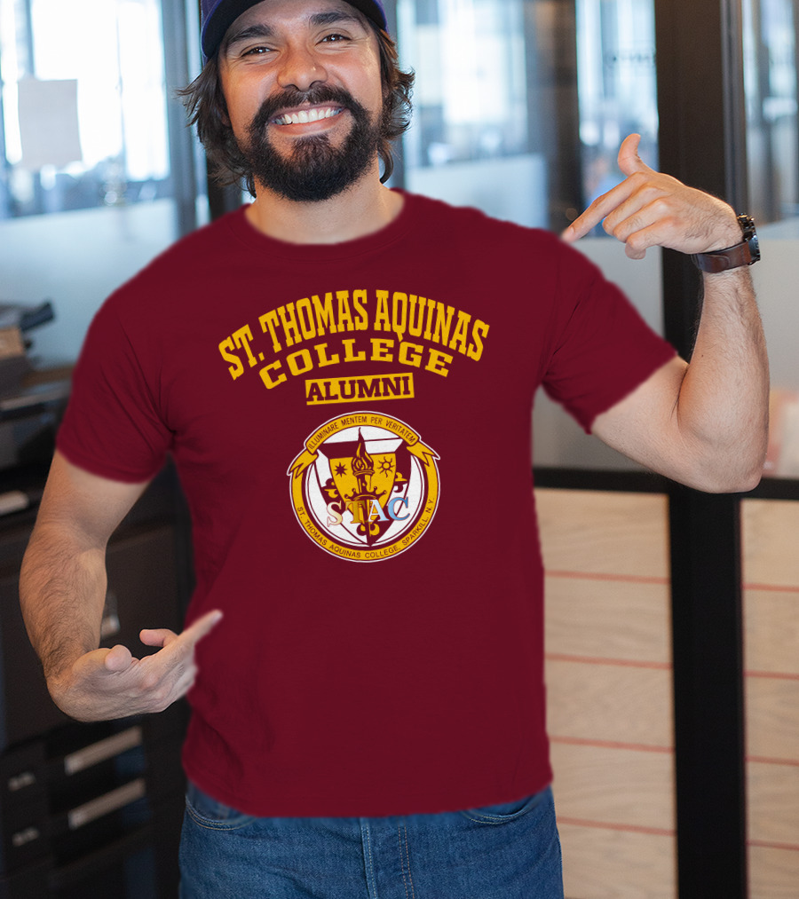 St. Thomas Aquinas College Alumni Illuminare Mentem Per Veritatem STAC Sparkill NY T-Shirt