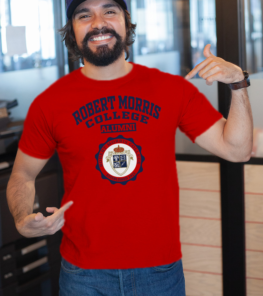 Robert Morris College Alumni Established 1921 Crest T-Shirt