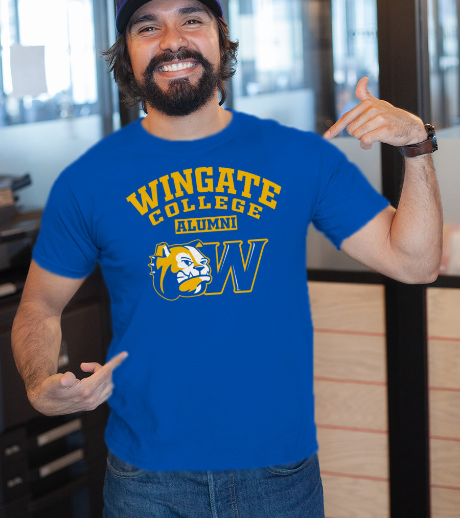 Wingate College Alumni Bulldog Mascot W T-Shirt