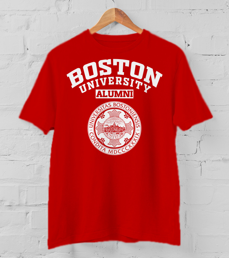 Boston University Alumni Universitas Bostoniensis Condita MDCCCXXXIX T-Shirt