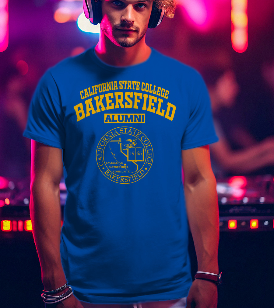 California State College Bakersfield Alumni 1965 Excellence Partnerships Community Seal T-Shirt
