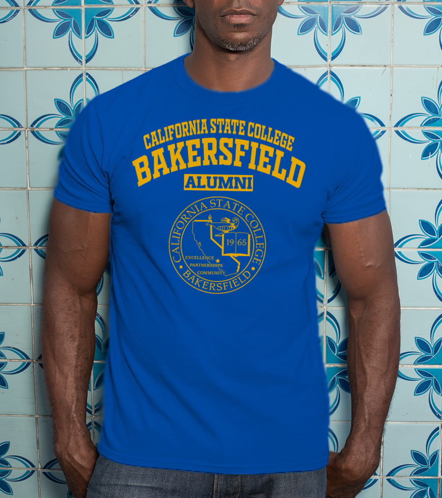 California State College Bakersfield Alumni 1965 Excellence Partnerships Community Seal T-Shirt