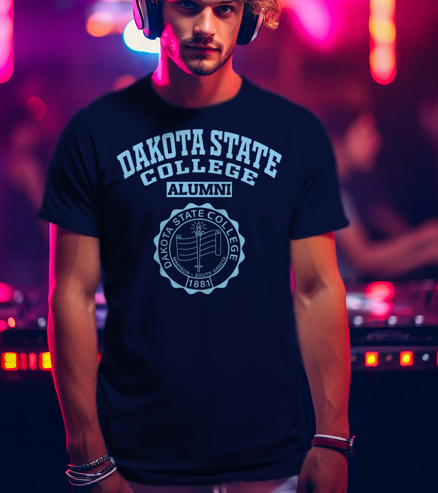 Dakota State College Madison South Dakota Alumni 1881 T-Shirt