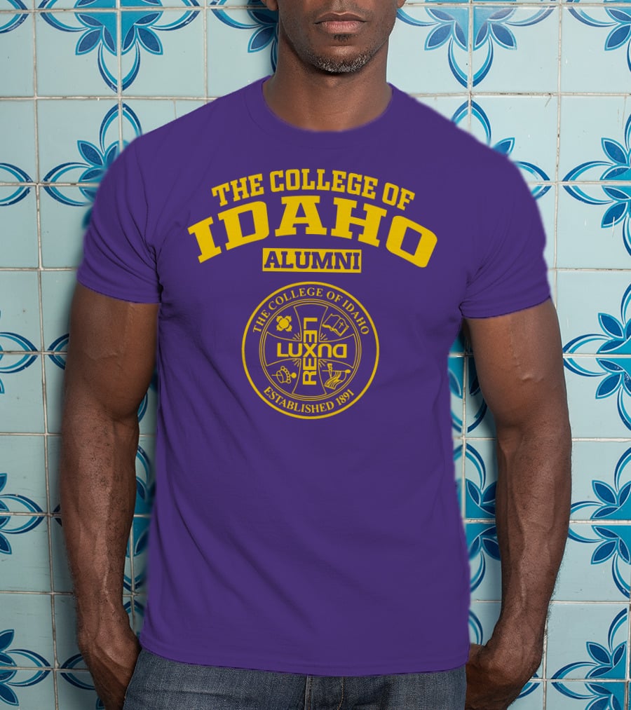 The College Of Idaho Alumni Lux Rex Established 1891 T-Shirt