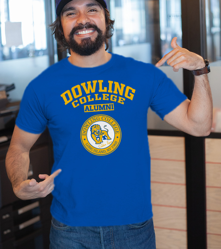 Dowling College Alumni Golden Lions Long Island NY 1968 T-Shirt