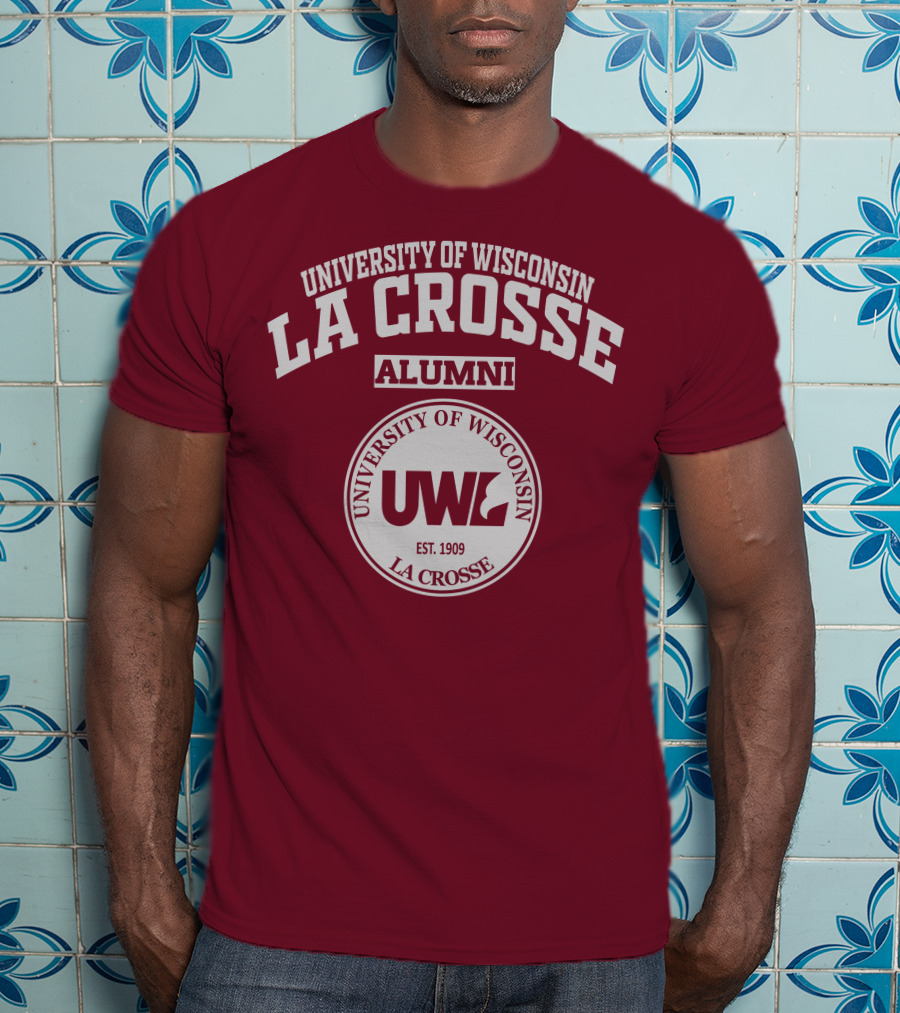 University Of Wisconsin La Crosse Alumni UWL Est. 1909 T-Shirt