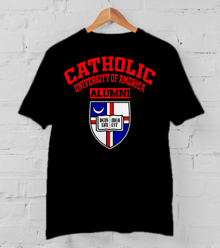 Catholic University Of America Alumni Deus Lux Mea Est Crest T-Shirt