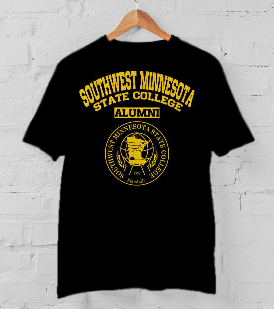 Southwest Minnesota State College Alumni Marshall 1967 T-Shirt