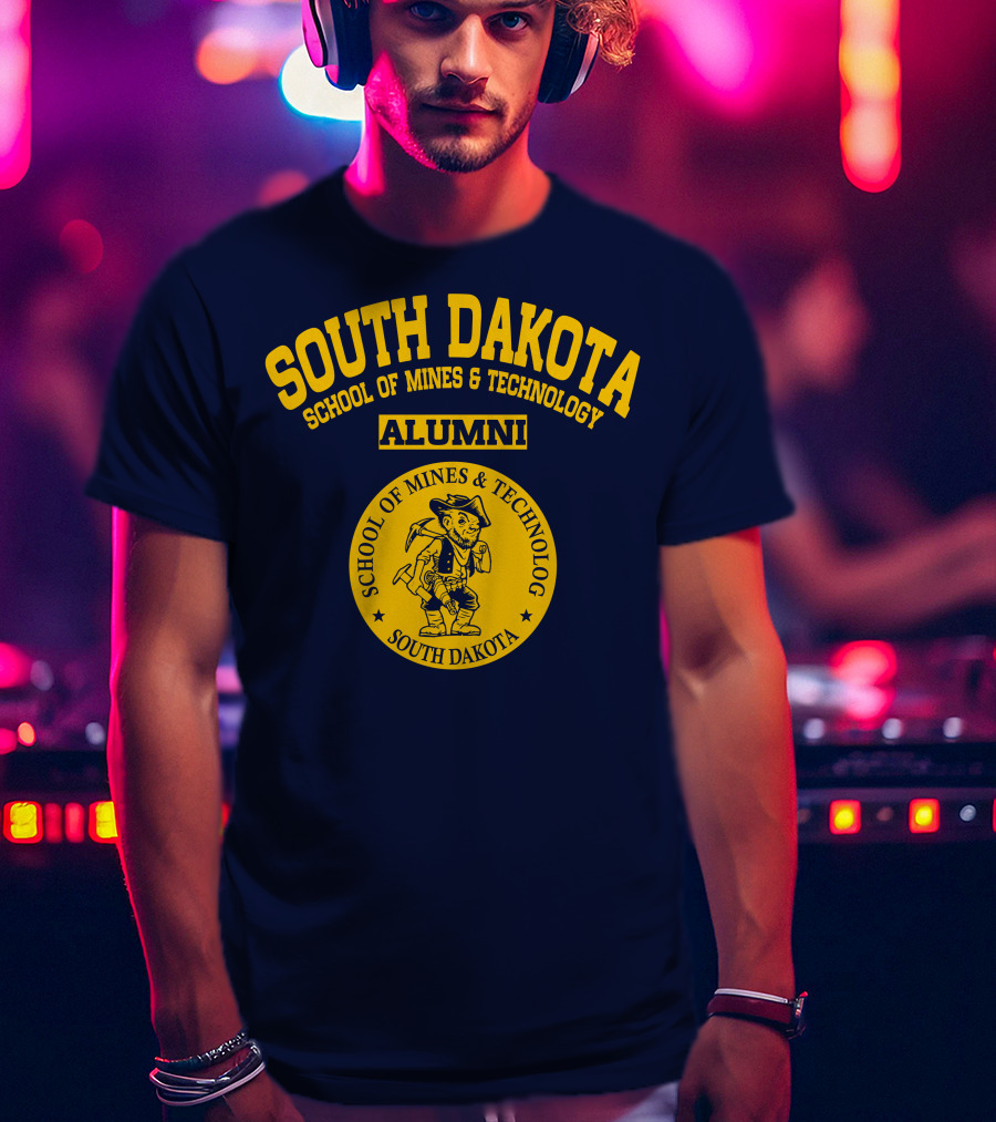 South Dakota School Of Mines And Technology Alumni South Dakota School Of Mines And Technology T-Shirt
