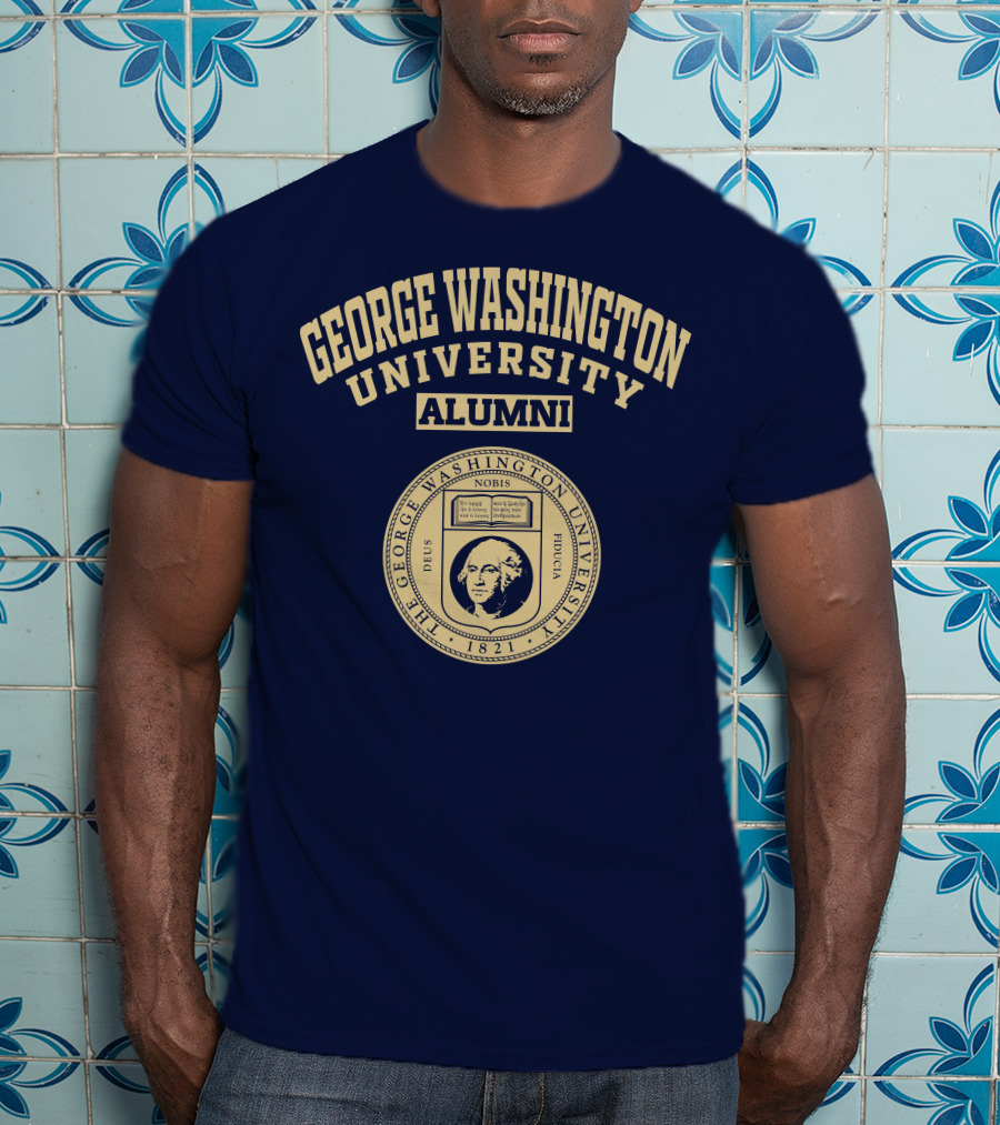George Washington University Alumni 1821 Seal Nobis Deus Fiducia T-Shirt