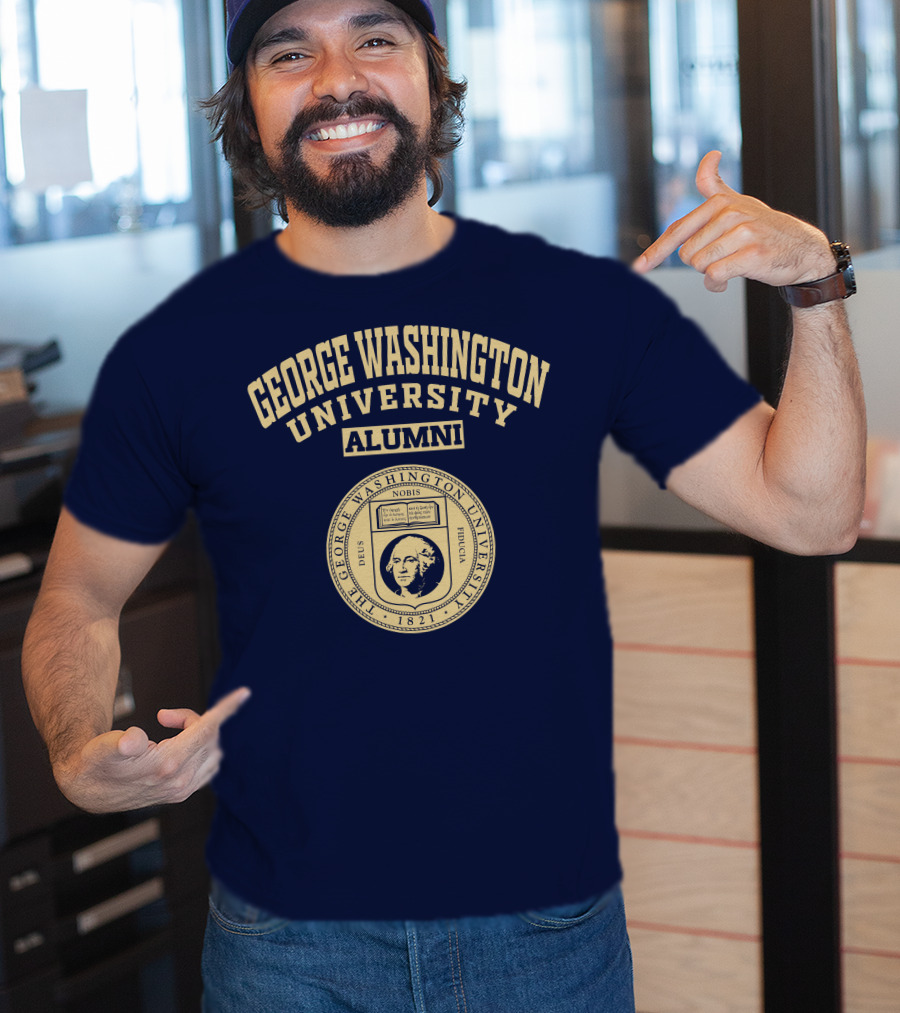 George Washington University Alumni 1821 Seal Nobis Deus Fiducia T-Shirt