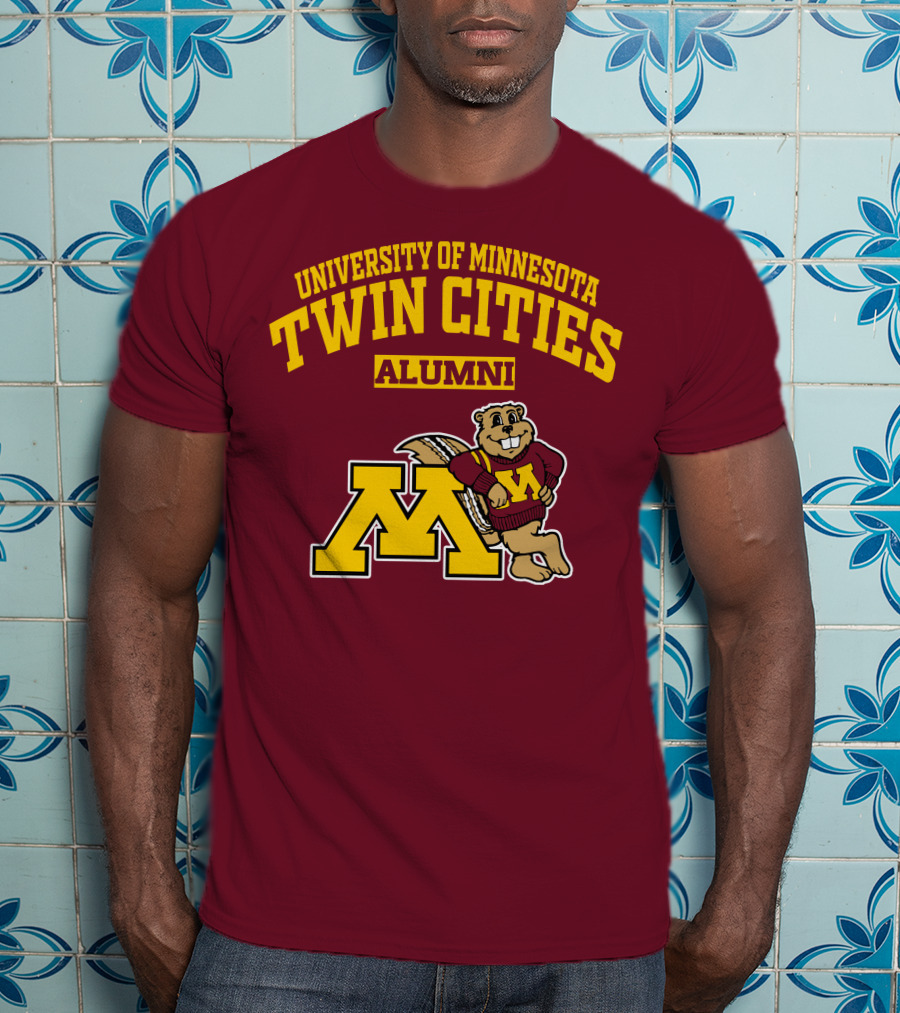 University Of Minnesota Twin Cities Alumni Goldy Gopher M T-Shirt