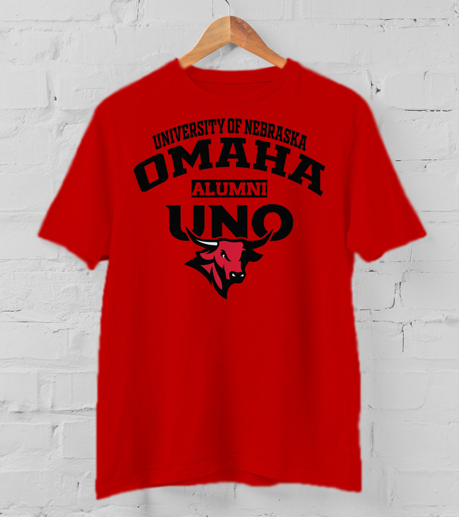 University Of Nebraska Omaha UNO Alumni Bull T-Shirt
