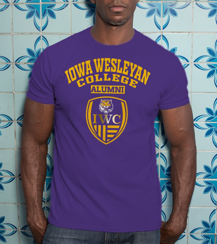 Iowa Wesleyan College Alumni IWC Tiger Crest T-Shirt