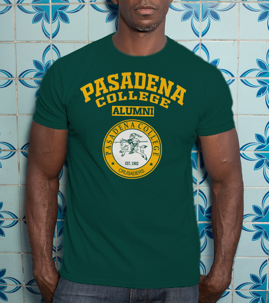 Pasadena College Alumni Crusaders Est. 1902 T-Shirt