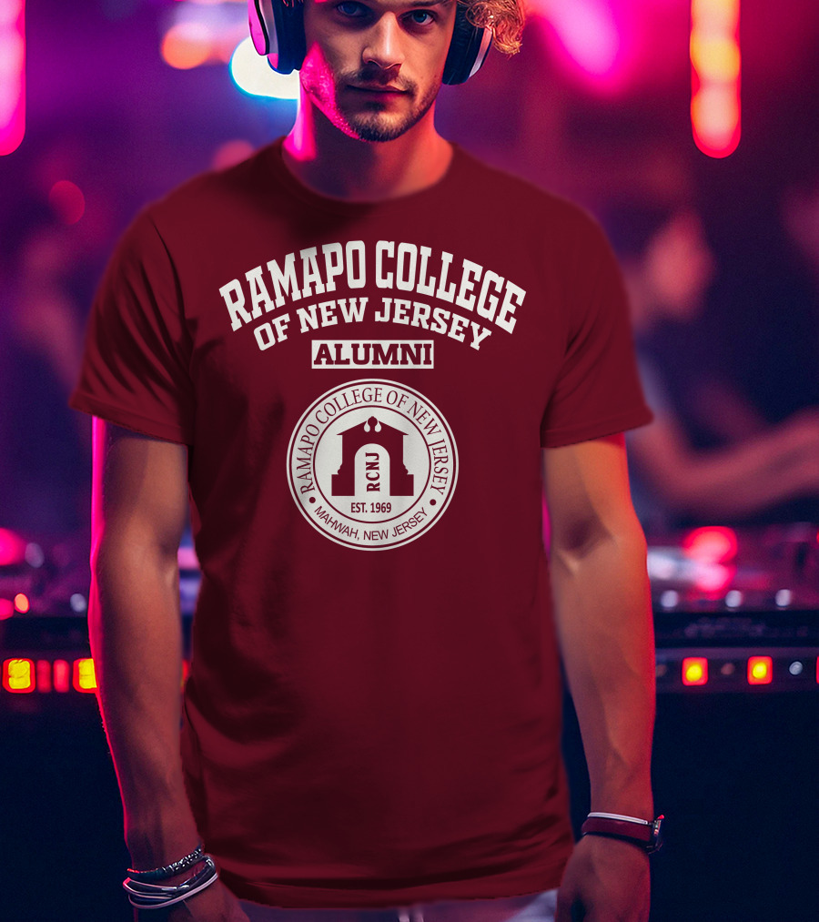 Ramapo College Of New Jersey Alumni RCNJ Est. 1969 Mahwah New Jersey T-Shirt