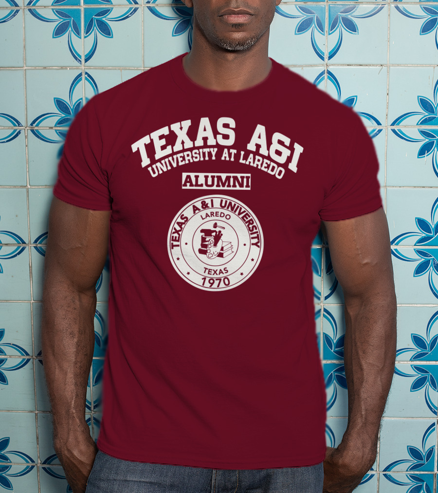 Texas A&I University At Laredo Alumni 1970 T-Shirt