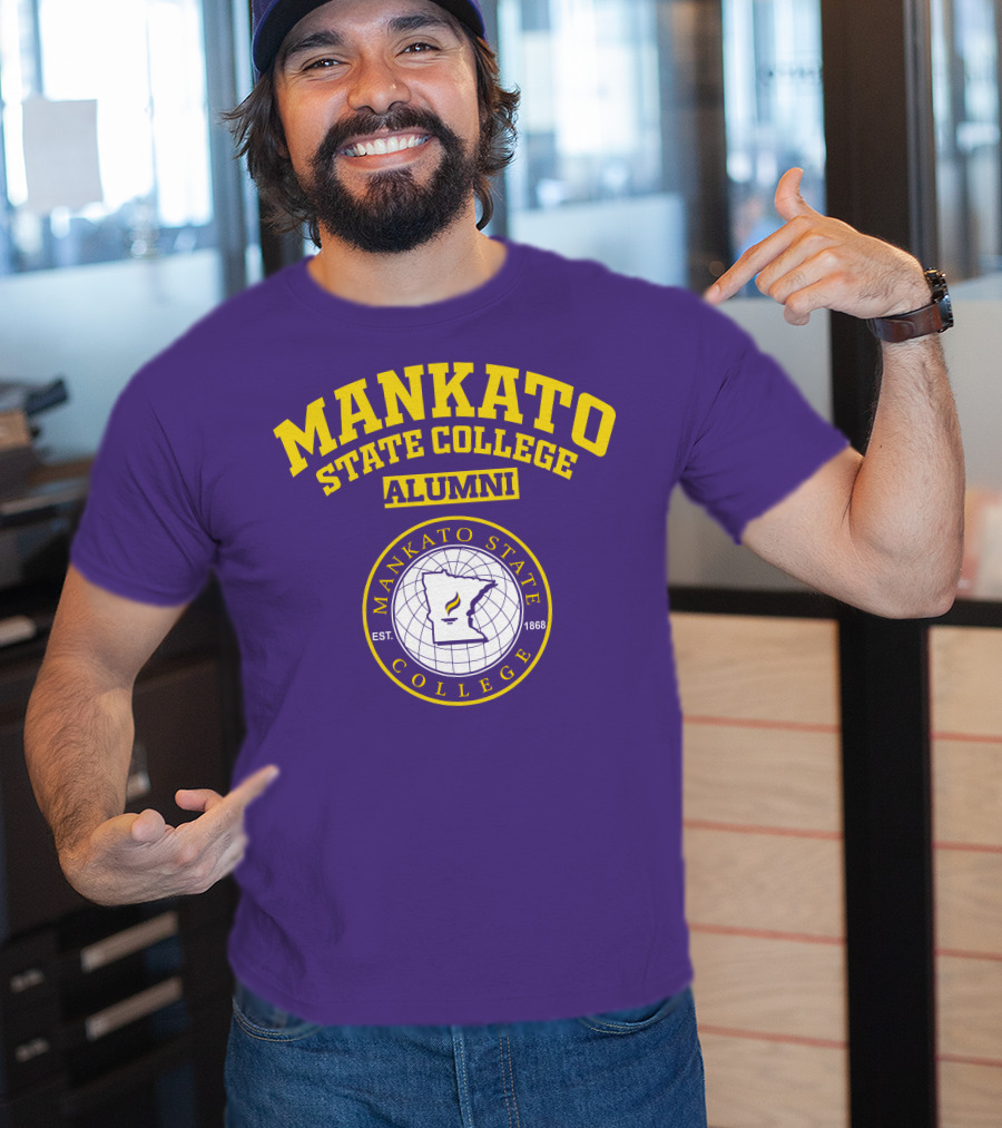 Mankato State College Alumni Est. 1868 T-Shirt