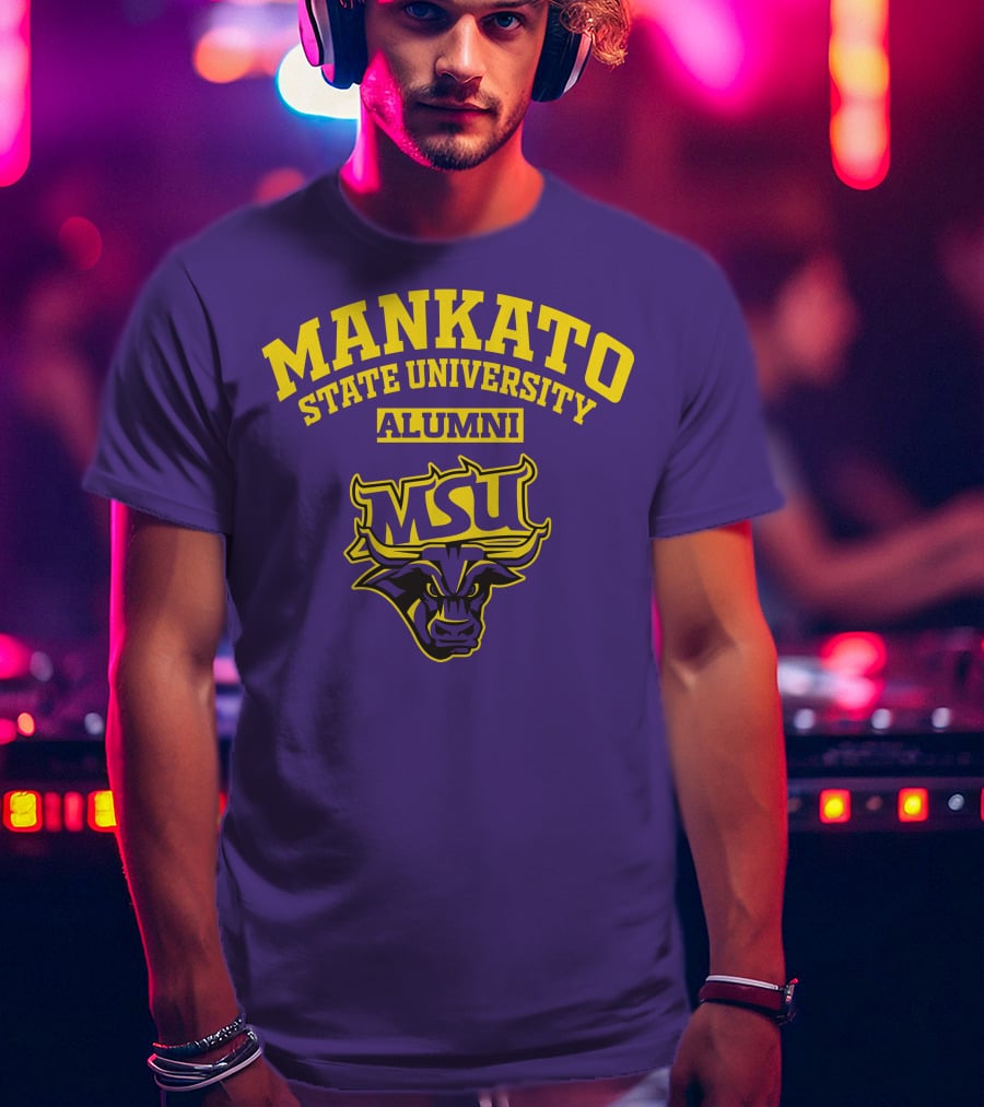 Mankato State University Alumni MSU Logo Purple Bull T-Shirt