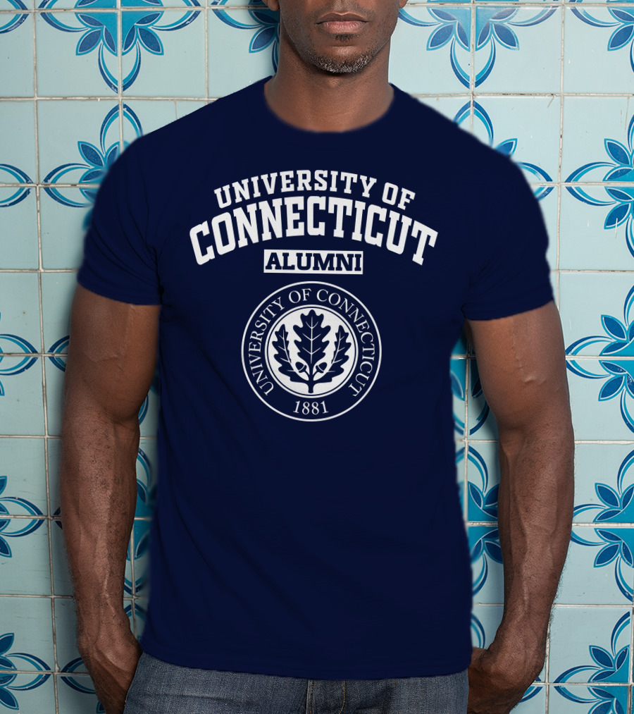 UNIVERSITY OF CONNECTICUT ALUMNI 1881 Oak Leaf Seal T-Shirt
