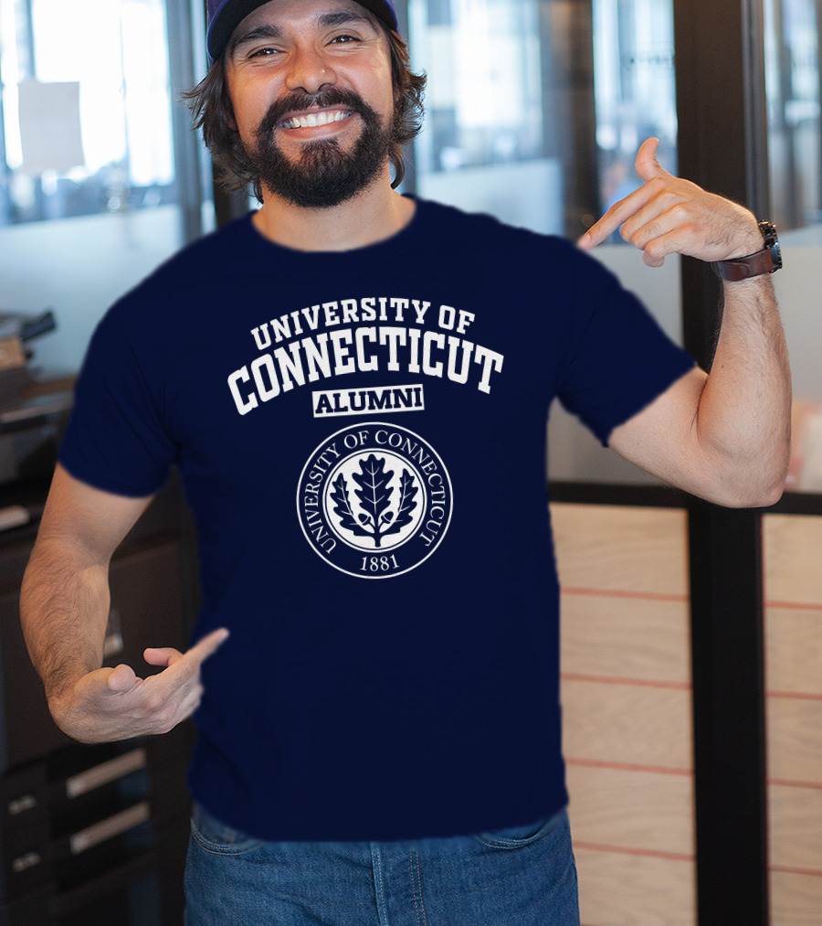 UNIVERSITY OF CONNECTICUT ALUMNI 1881 Oak Leaf Seal T-Shirt