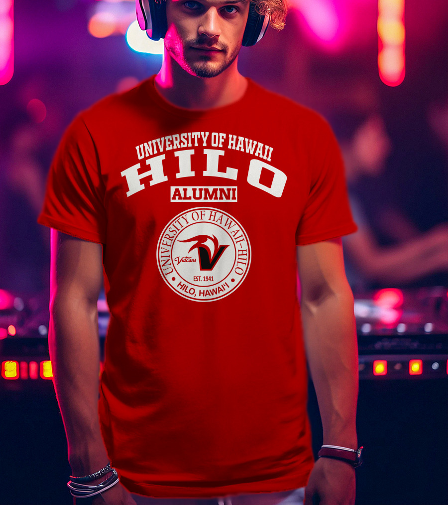 University Of Hawaii Hilo Alumni Vulcans Est. 1941 T-Shirt
