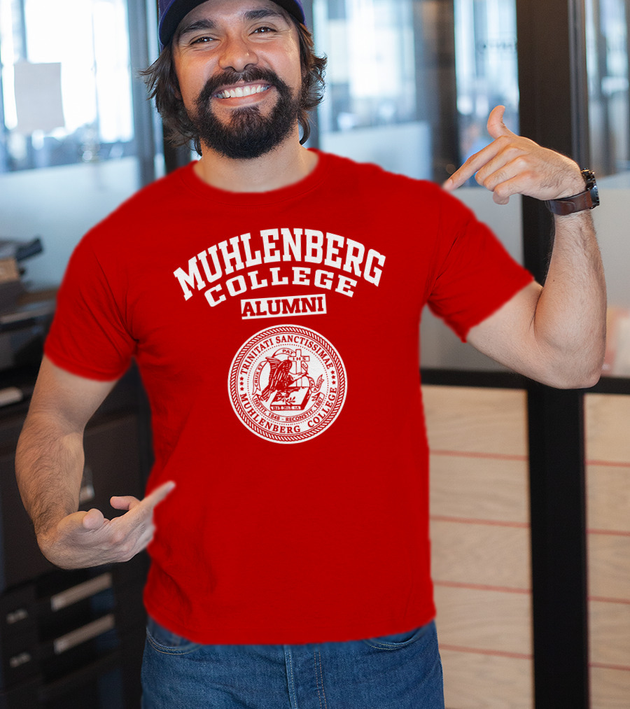Muhlenberg College Alumni Trinitati Sanctissimae Seal T-Shirt