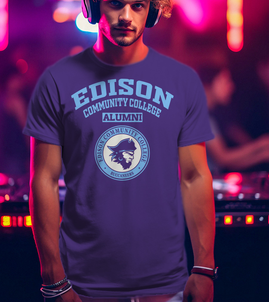 Edison Community College Alumni Buccaneers T-Shirt
