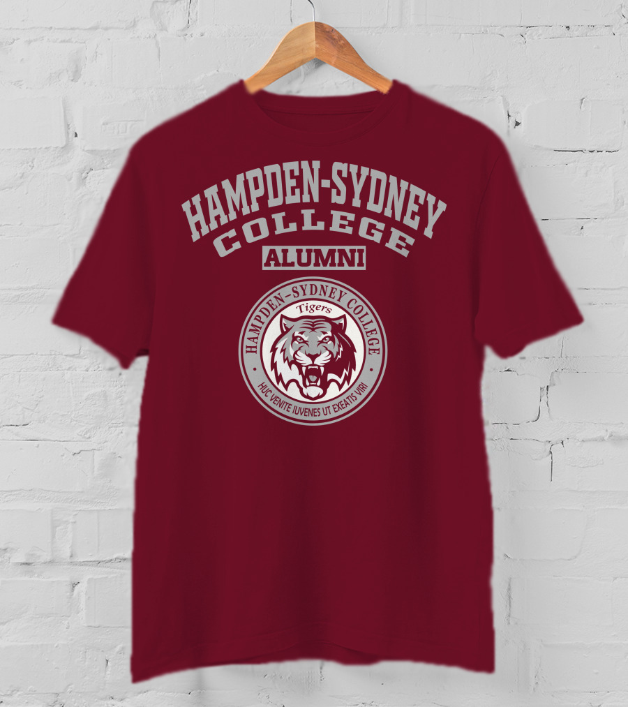 Hampden–Sydney College Alumni Tigers Huc Venite Iuvenes Ut Exeatis Viri T-Shirt