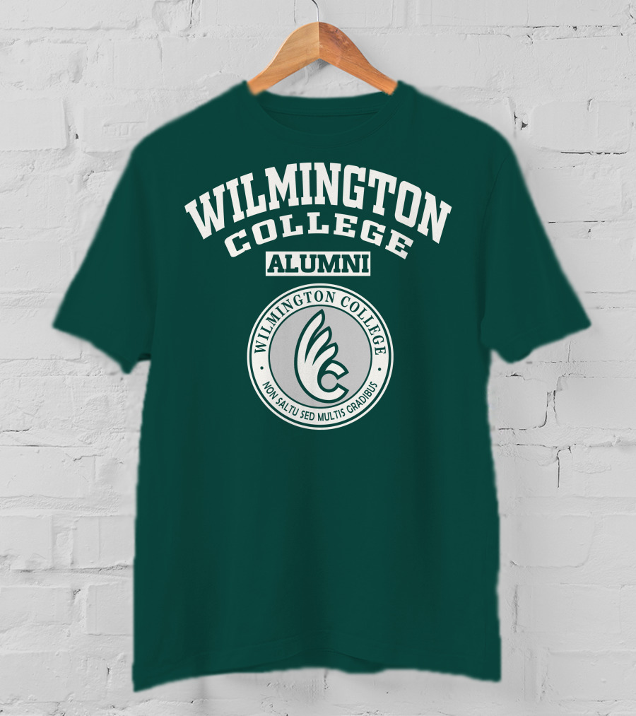Wilmington College Alumni Non Saltu Sed Multis Gradibus T-Shirt