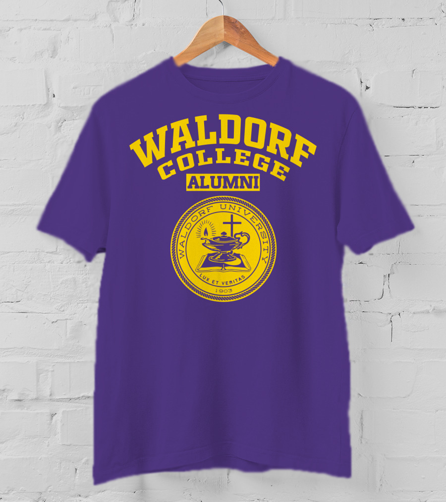 Waldorf College Alumni Waldorf University Lux Et Veritas 1903 T-Shirt
