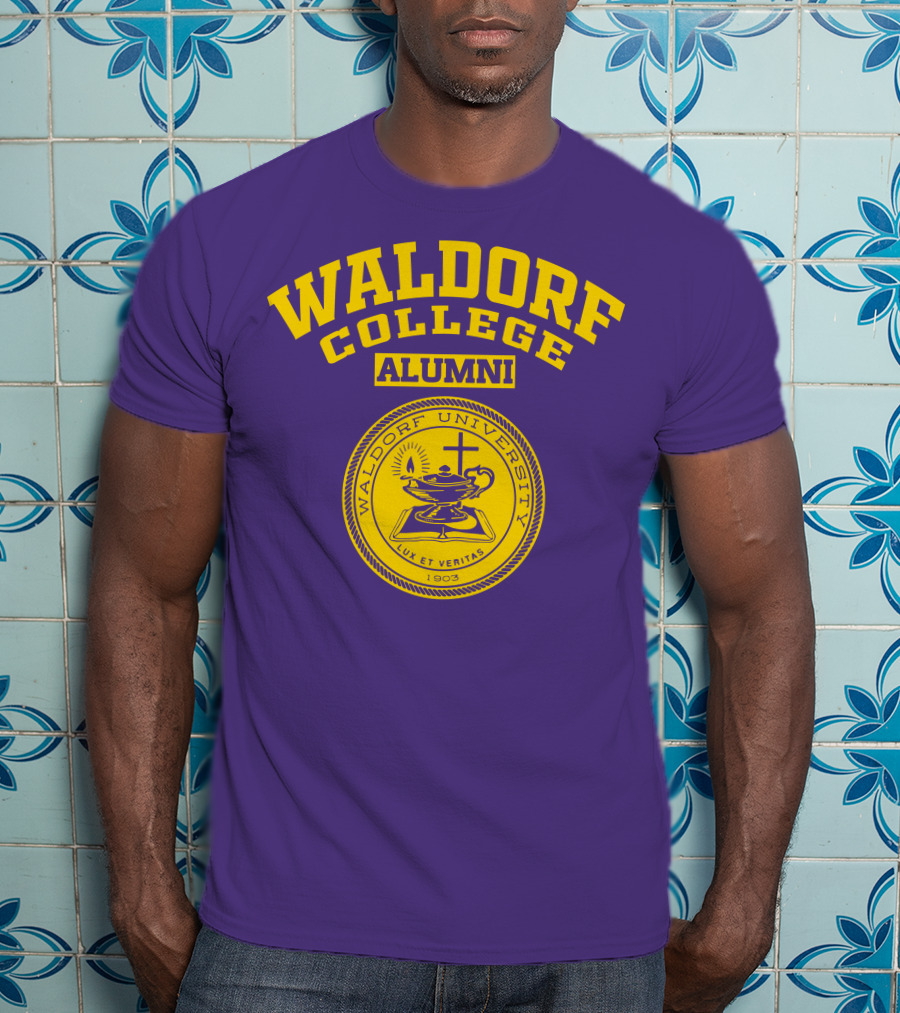 Waldorf College Alumni Waldorf University Lux Et Veritas 1903 T-Shirt