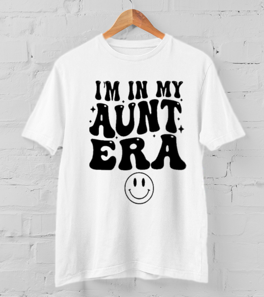 I’m In My Aunt Era Smiley Face Retro Vintage T-Shirt