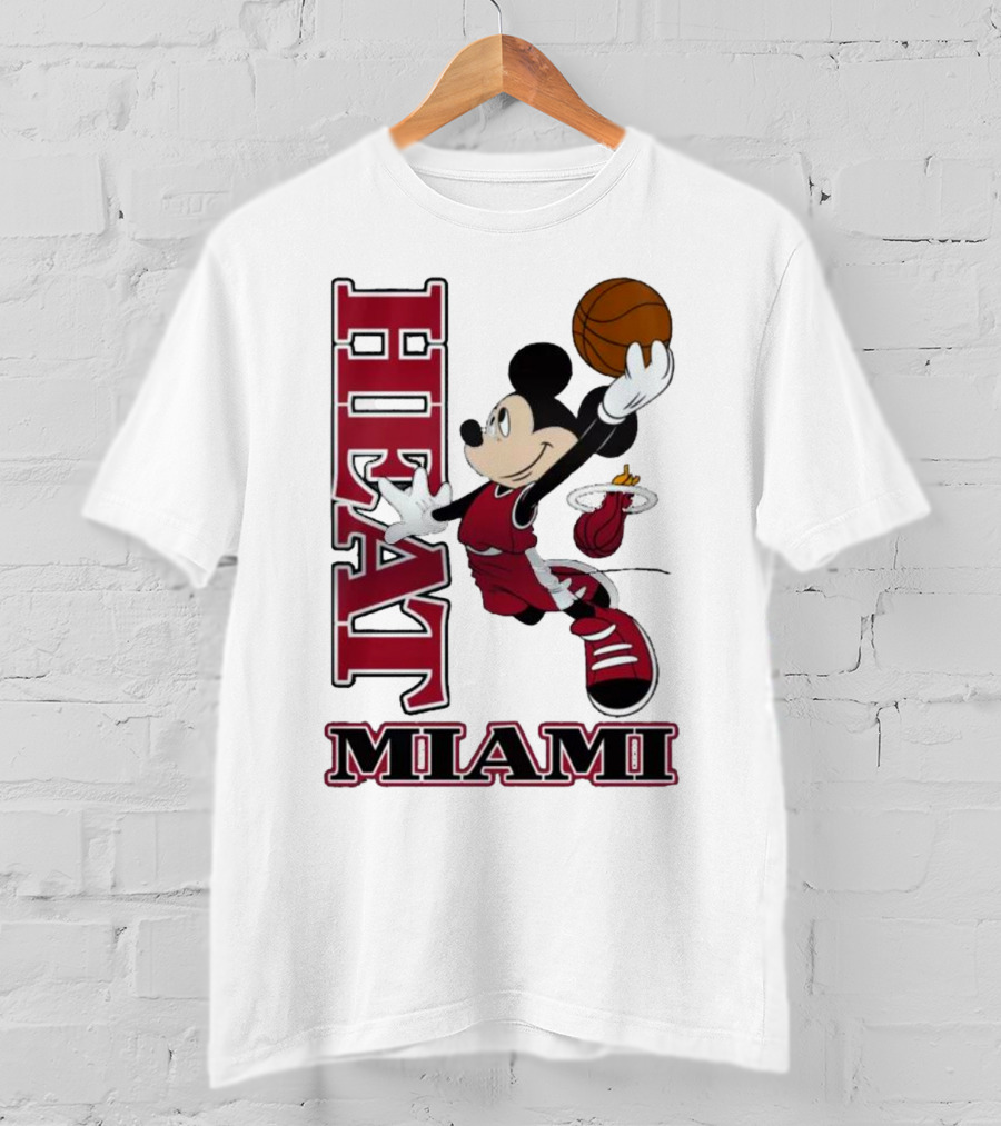 Mickey Mouse Miami Heat NBA Basketball Jumping Dunk T-Shirt