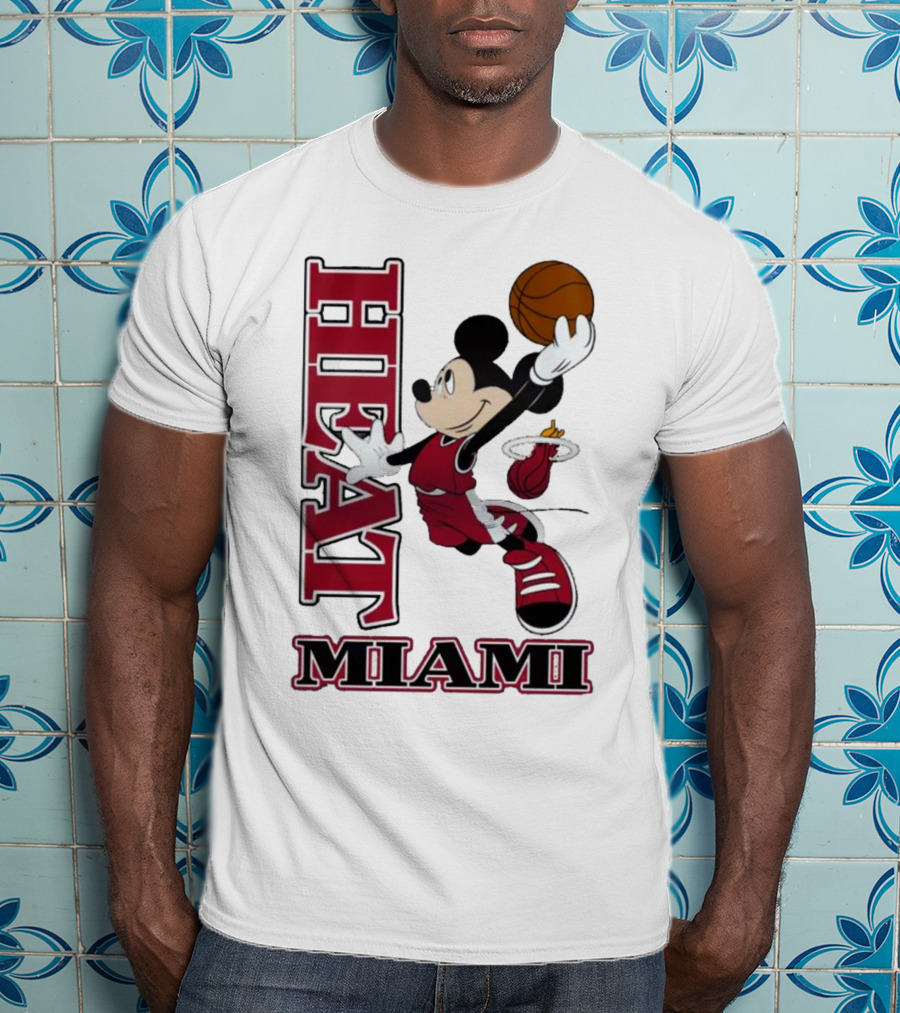 Mickey Mouse Miami Heat NBA Basketball Jumping Dunk T-Shirt
