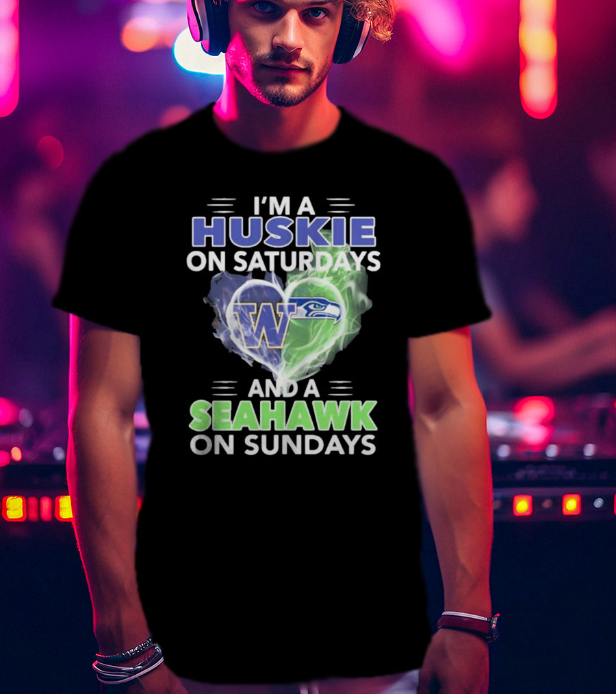 I’m A Huskie On Saturdays And A Seahawk On Sundays UW W Logo Seattle T-Shirt