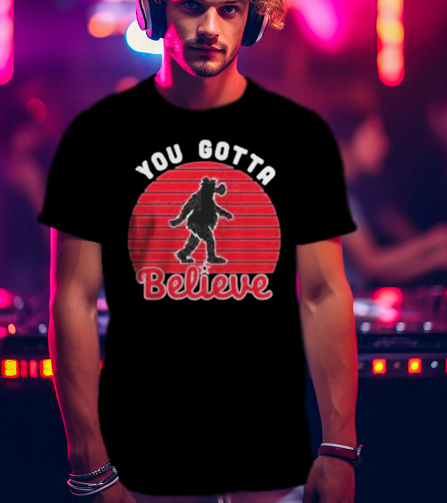 You Gotta Believe Vintage Retro Philly Bear T-Shirt