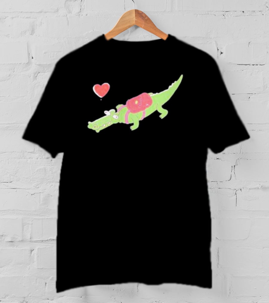 Carter Kench Merch The Carter Crocodile With Heart And Backpack T-Shirt
