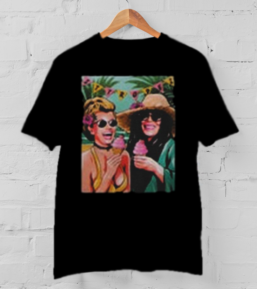 St Tropez Ice Cream Smiles Sunglasses And Sunhats T-Shirt