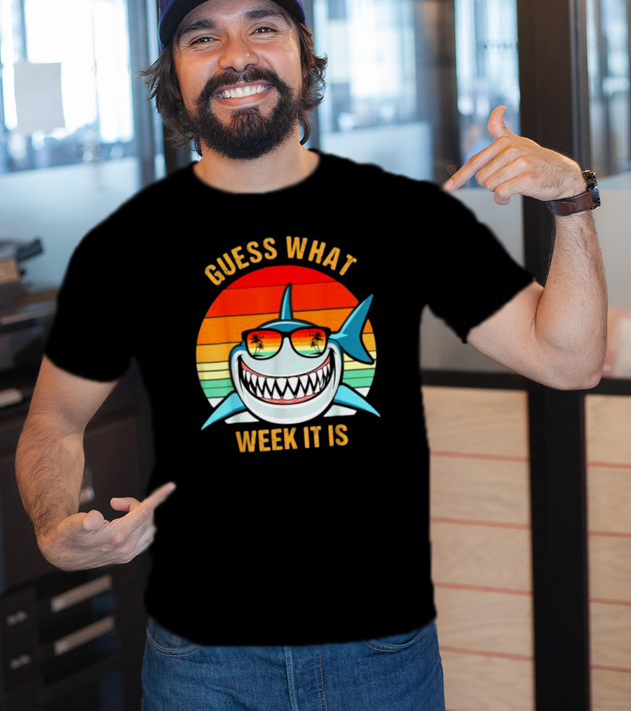 Guess What Week It Is Shark Vintage Sunset Retro Palm Trees T-Shirt