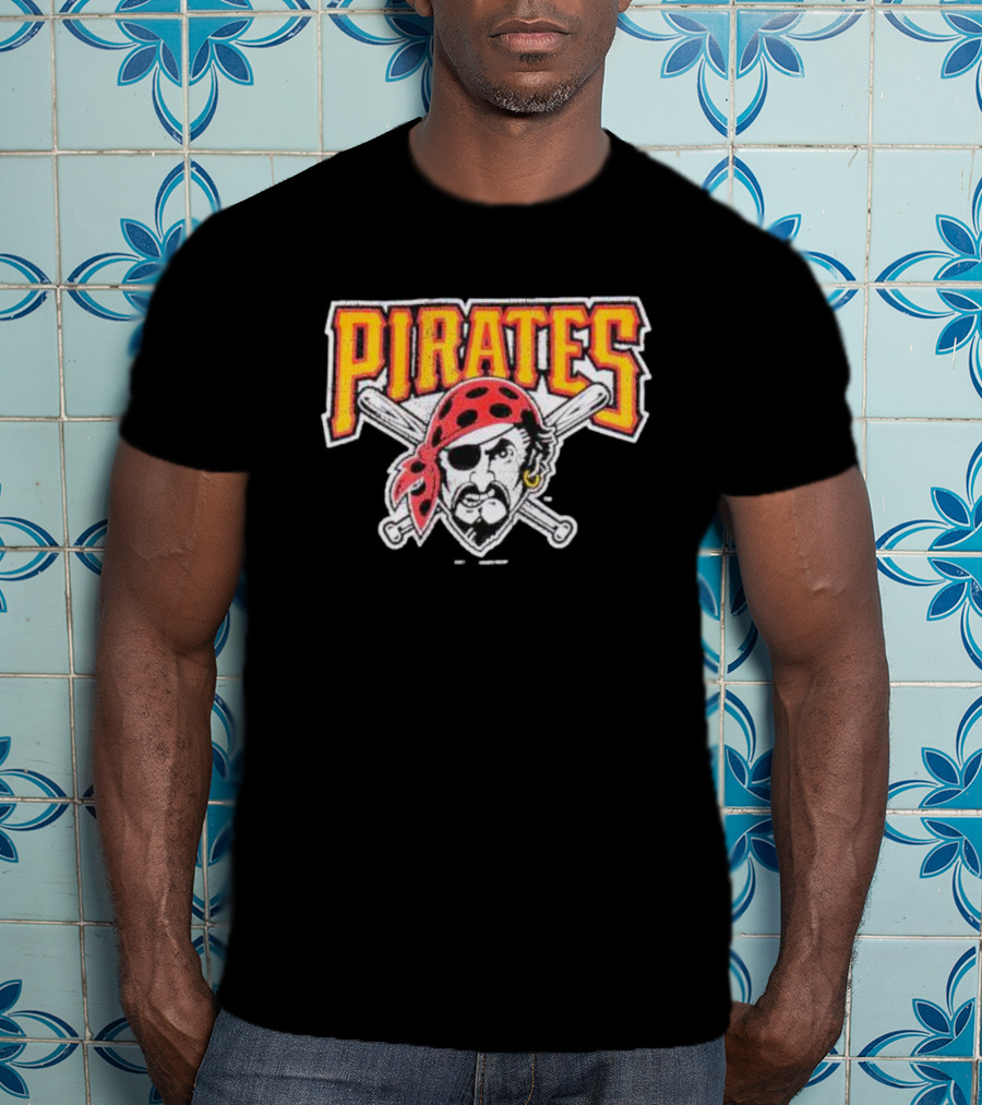 Pittsburgh Pirates Youth Distressed Vintage Crossed Bats T-Shirt