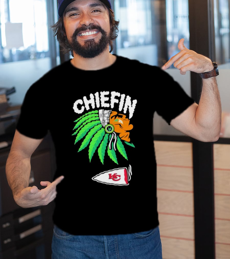 Kansas City Chiefs Chiefin Native Headdress Football T-Shirt