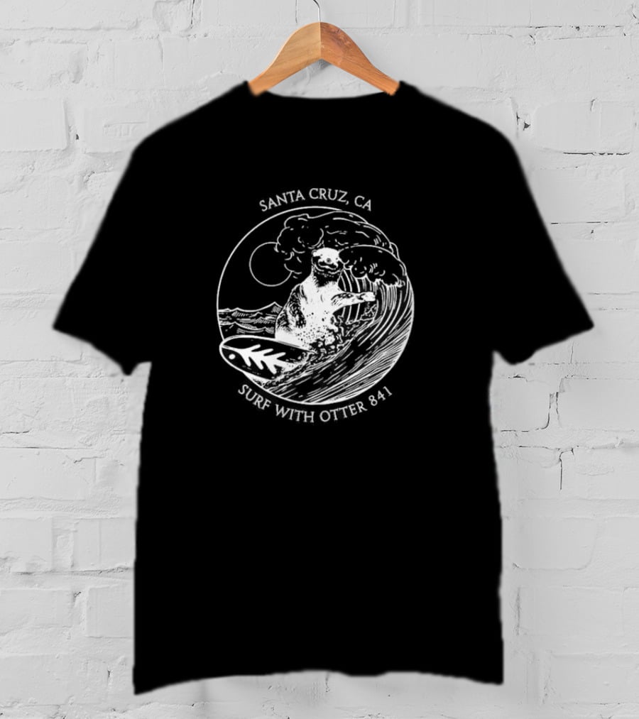 Santa Cruz CA Surf With Otter 841 Vintage Wave Crest T-Shirt