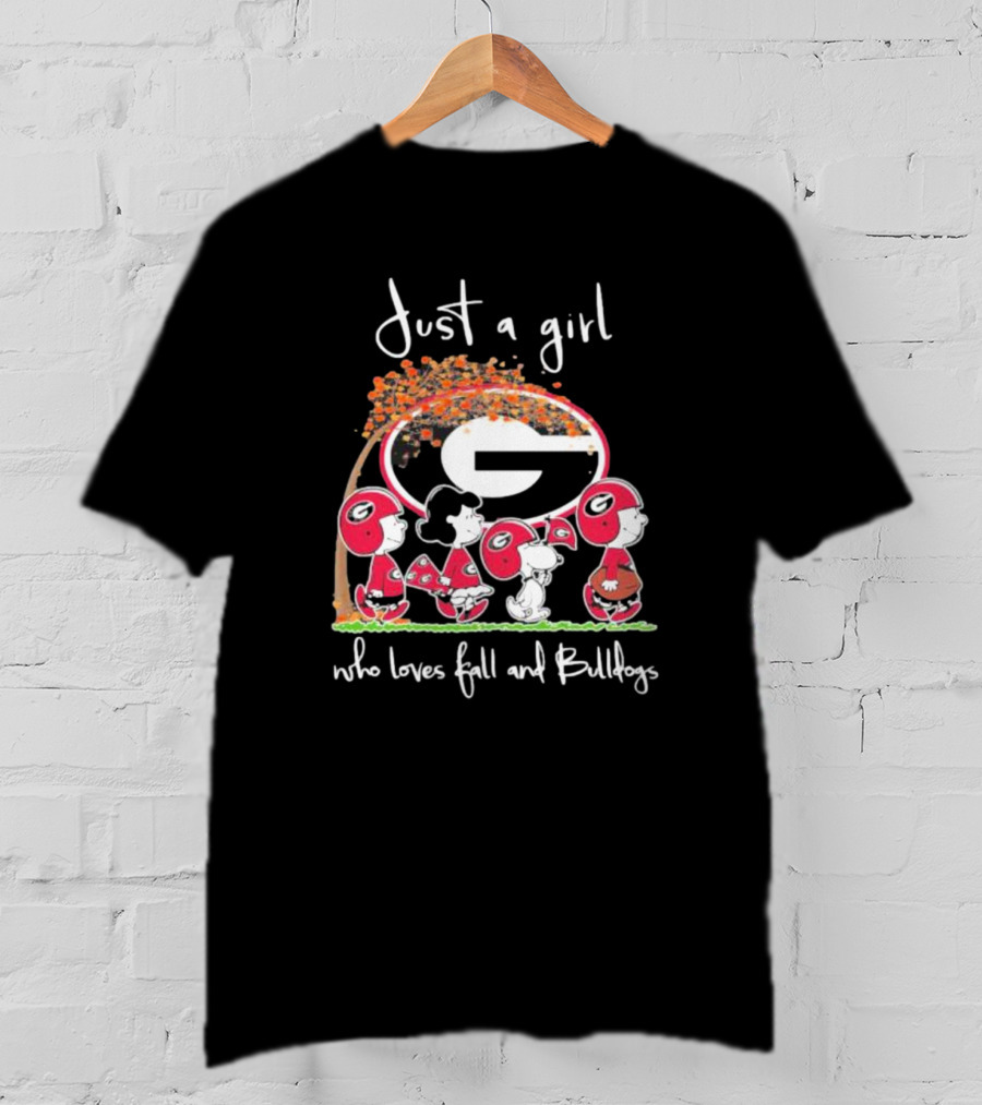 Just A Girl Who Loves Fall And Bulldogs Peanuts Georgia Bulldogs T-Shirt