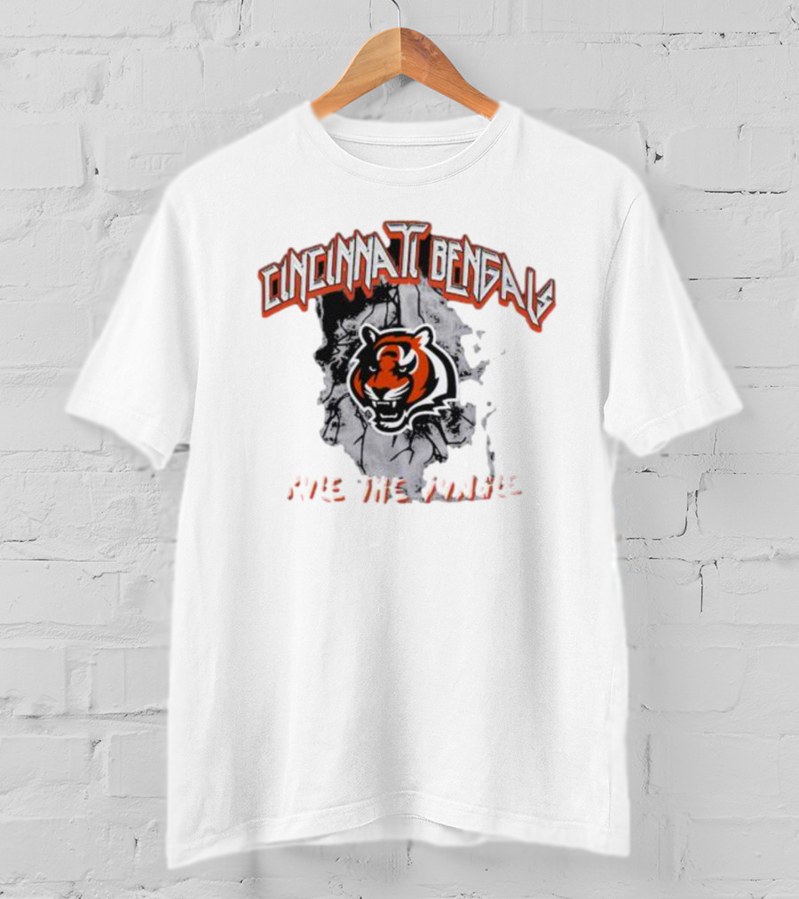 Cincinnati Bengals Rule The Jungle Tiger Logo Women's Boyfriend T-Shirt