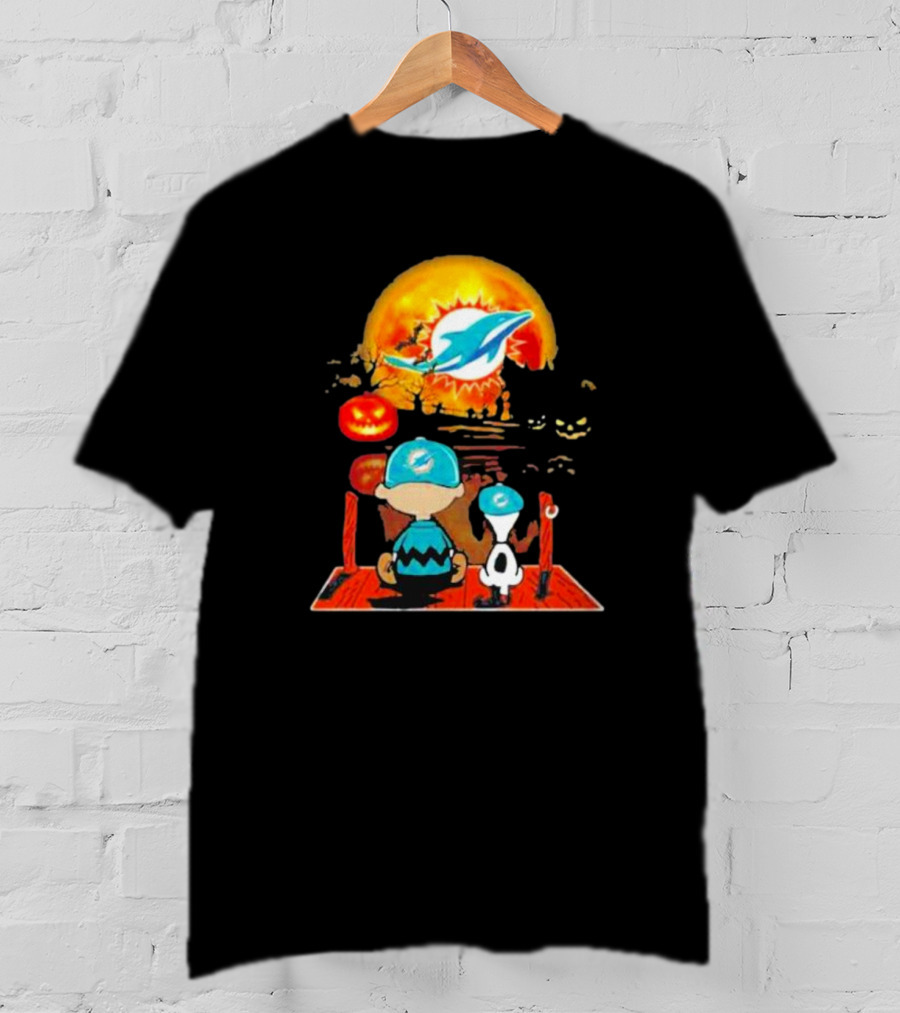 Snoopy Charlie Brown Miami Dolphins Halloween Pumpkin Moon T-Shirt