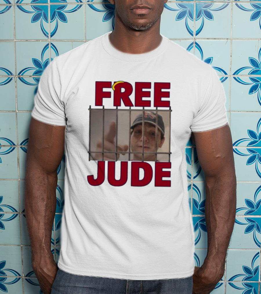 Gohalos Free Jude New Prison Bars Hat Pointing T-Shirt
