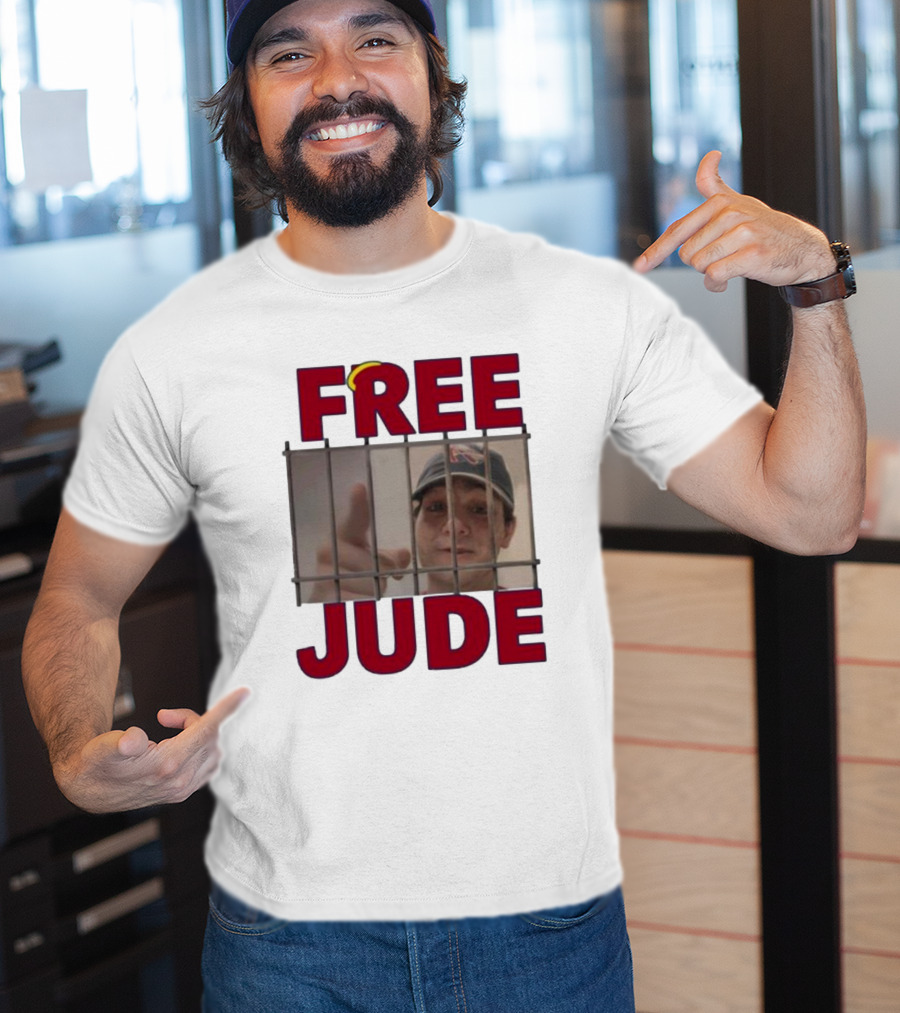 Gohalos Free Jude New Prison Bars Hat Pointing T-Shirt