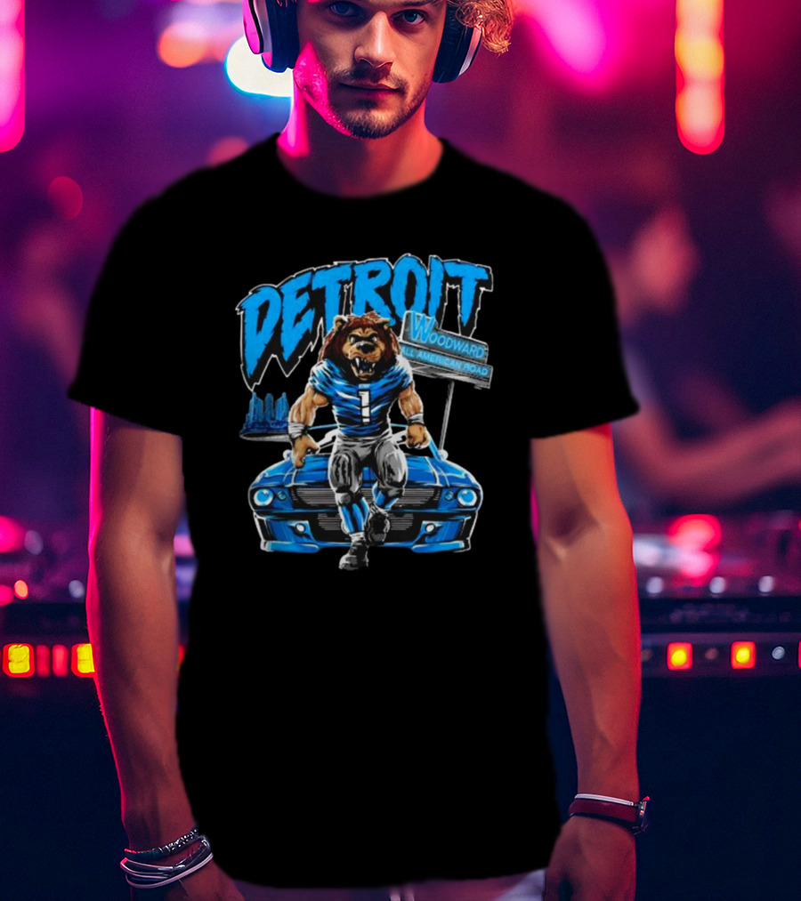 Detroit Woodward All American Road Lion Football Car T-Shirt